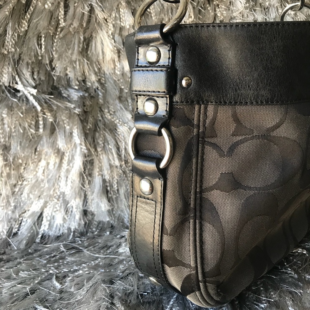 Coach Zoe Canvas Shoulder Bag - Picture 2 of 9